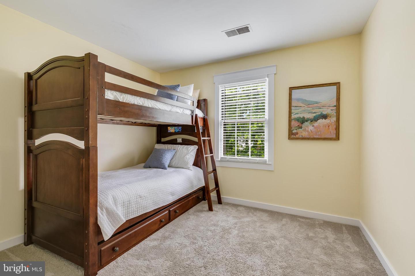 5514 SHOOTERS HILL LN, FAIRFAX, Virginia 22032, 4 Bedrooms Bedrooms, ,3 BathroomsBathrooms,Residential,For sale,5514 SHOOTERS HILL LN,VAFX2230942 MLS # VAFX2230942