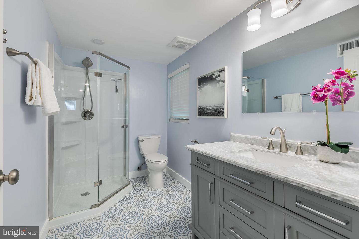 5514 SHOOTERS HILL LN, FAIRFAX, Virginia 22032, 4 Bedrooms Bedrooms, ,3 BathroomsBathrooms,Residential,For sale,5514 SHOOTERS HILL LN,VAFX2230942 MLS # VAFX2230942