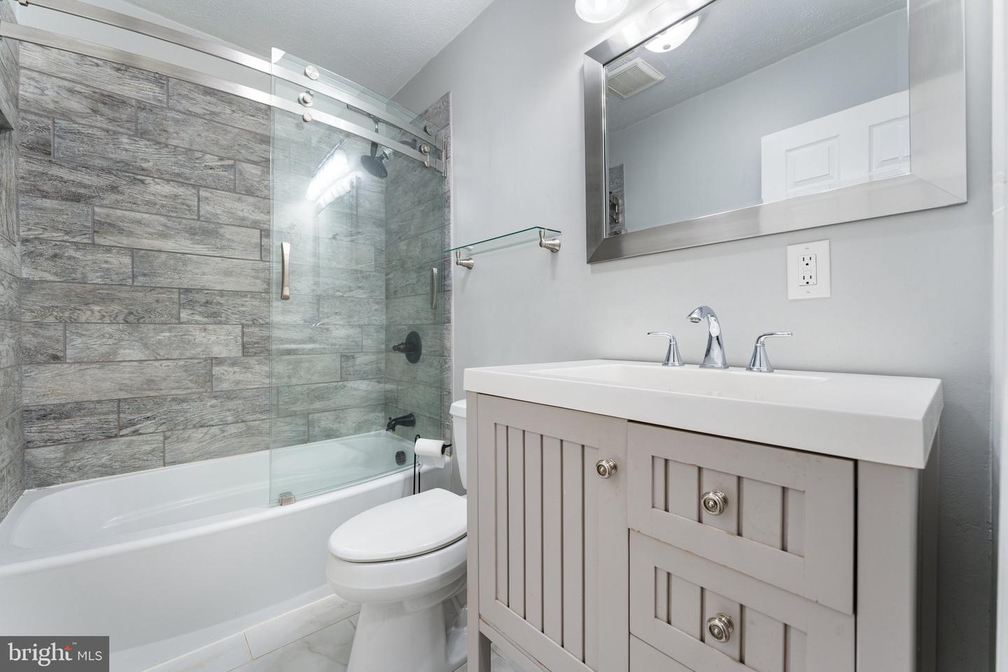 6613 BLACKWELL RD, WARRENTON, Virginia 20187, 3 Bedrooms Bedrooms, ,1 BathroomBathrooms,Residential,For sale,6613 BLACKWELL RD,VAFQ2016038 MLS # VAFQ2016038