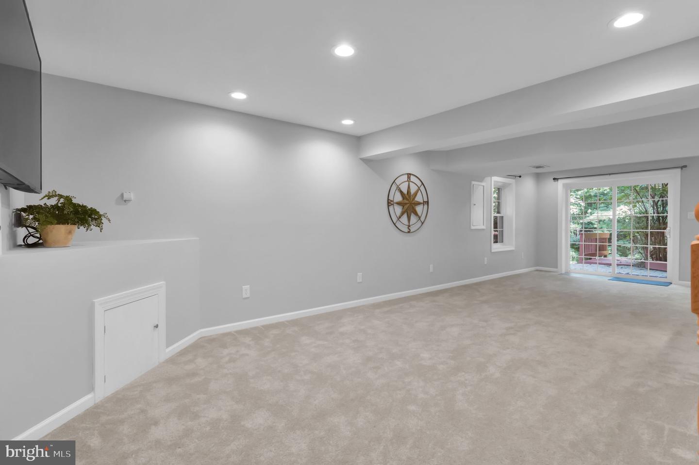 12161 DARNLEY RD, WOODBRIDGE, Virginia 22192, 4 Bedrooms Bedrooms, ,3 BathroomsBathrooms,Residential,For sale,12161 DARNLEY RD,VAPW2090776 MLS # VAPW2090776