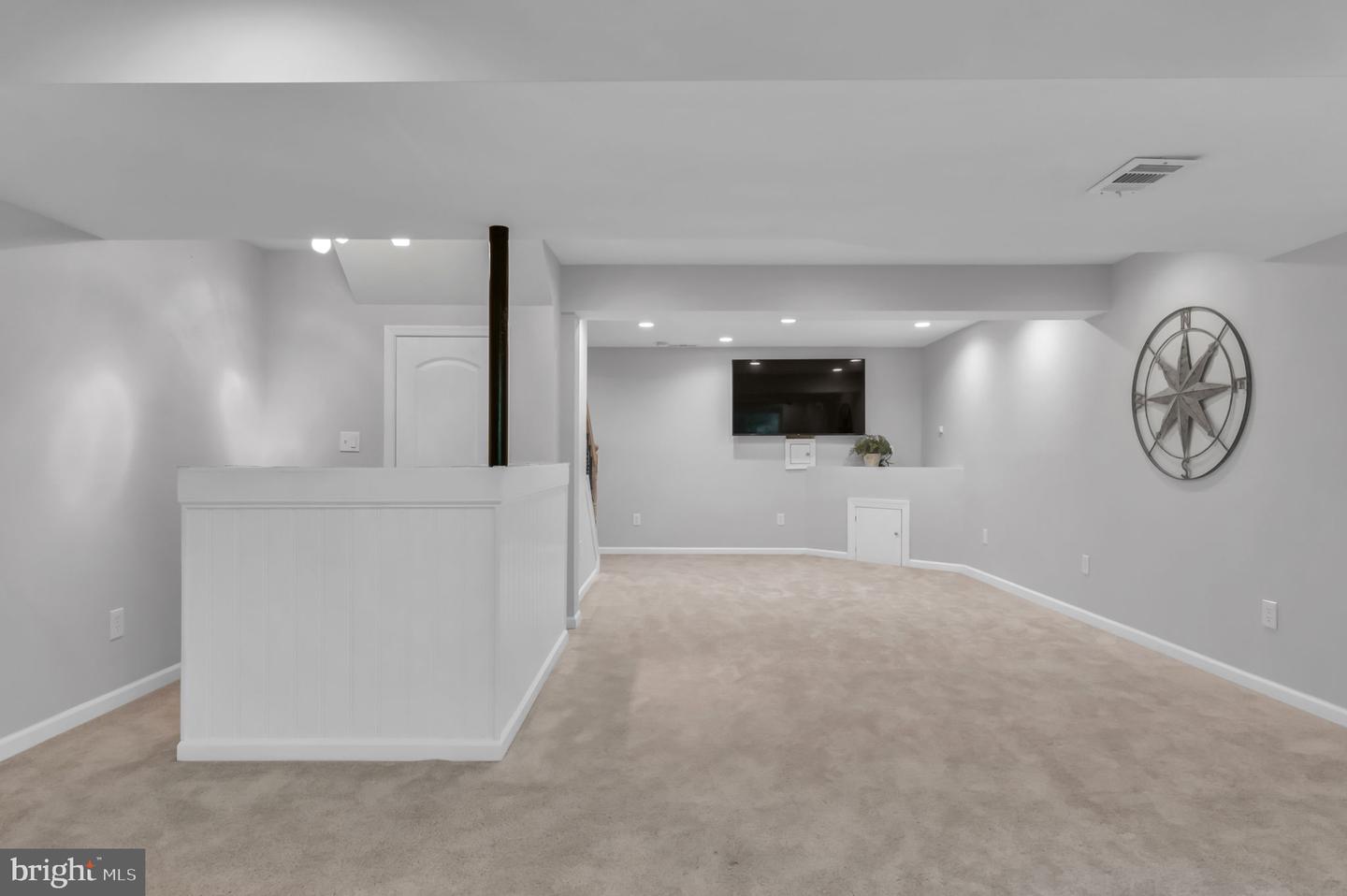12161 DARNLEY RD, WOODBRIDGE, Virginia 22192, 4 Bedrooms Bedrooms, ,3 BathroomsBathrooms,Residential,For sale,12161 DARNLEY RD,VAPW2090776 MLS # VAPW2090776