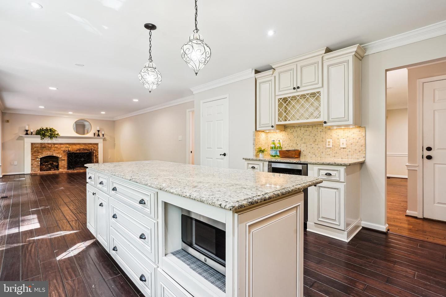12161 DARNLEY RD, WOODBRIDGE, Virginia 22192, 4 Bedrooms Bedrooms, ,3 BathroomsBathrooms,Residential,For sale,12161 DARNLEY RD,VAPW2090776 MLS # VAPW2090776