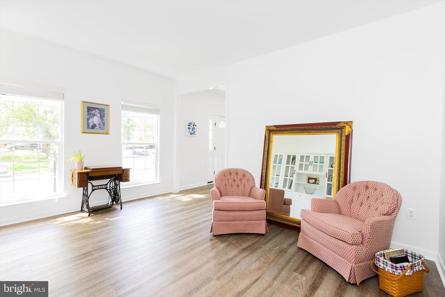 17209 PICKWICK DR, PURCELLVILLE, Virginia 20132, 4 Bedrooms Bedrooms, 9 Rooms Rooms,2 BathroomsBathrooms,Residential,For sale,17209 PICKWICK DR,VALO2092666 MLS # VALO2092666