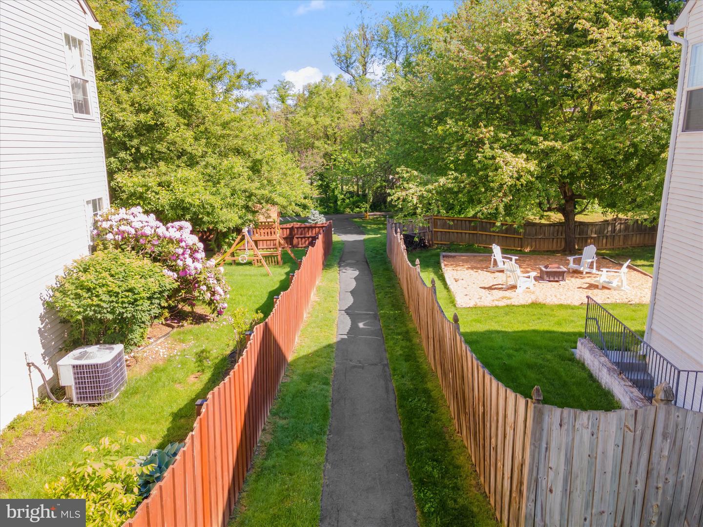 17209 PICKWICK DR, PURCELLVILLE, Virginia 20132, 4 Bedrooms Bedrooms, 9 Rooms Rooms,2 BathroomsBathrooms,Residential,For sale,17209 PICKWICK DR,VALO2092666 MLS # VALO2092666