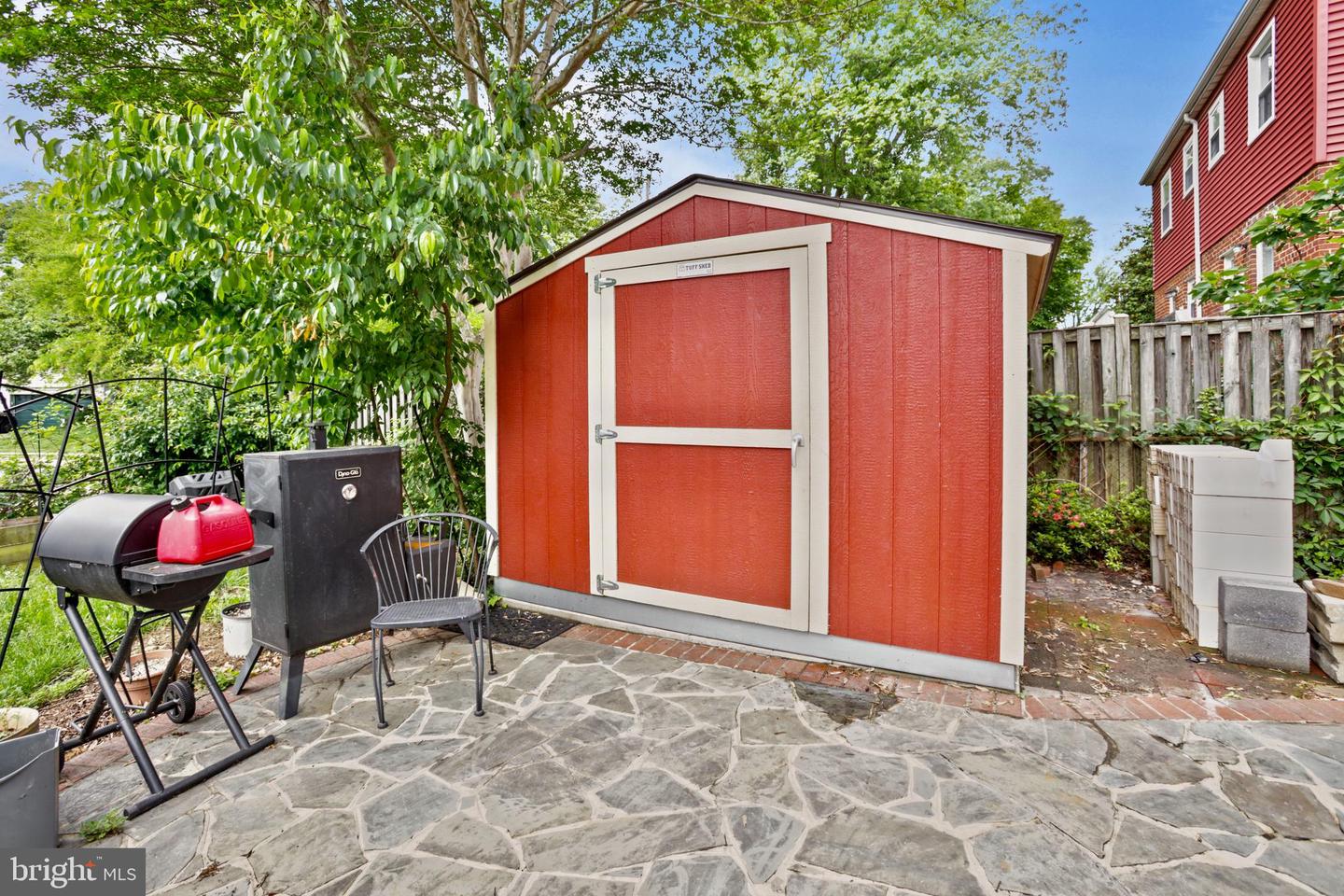 1933 ROLLINS DR, ALEXANDRIA, Virginia 22307, 3 Bedrooms Bedrooms, ,2 BathroomsBathrooms,Residential,For sale,1933 ROLLINS DR,VAFX2232044 MLS # VAFX2232044