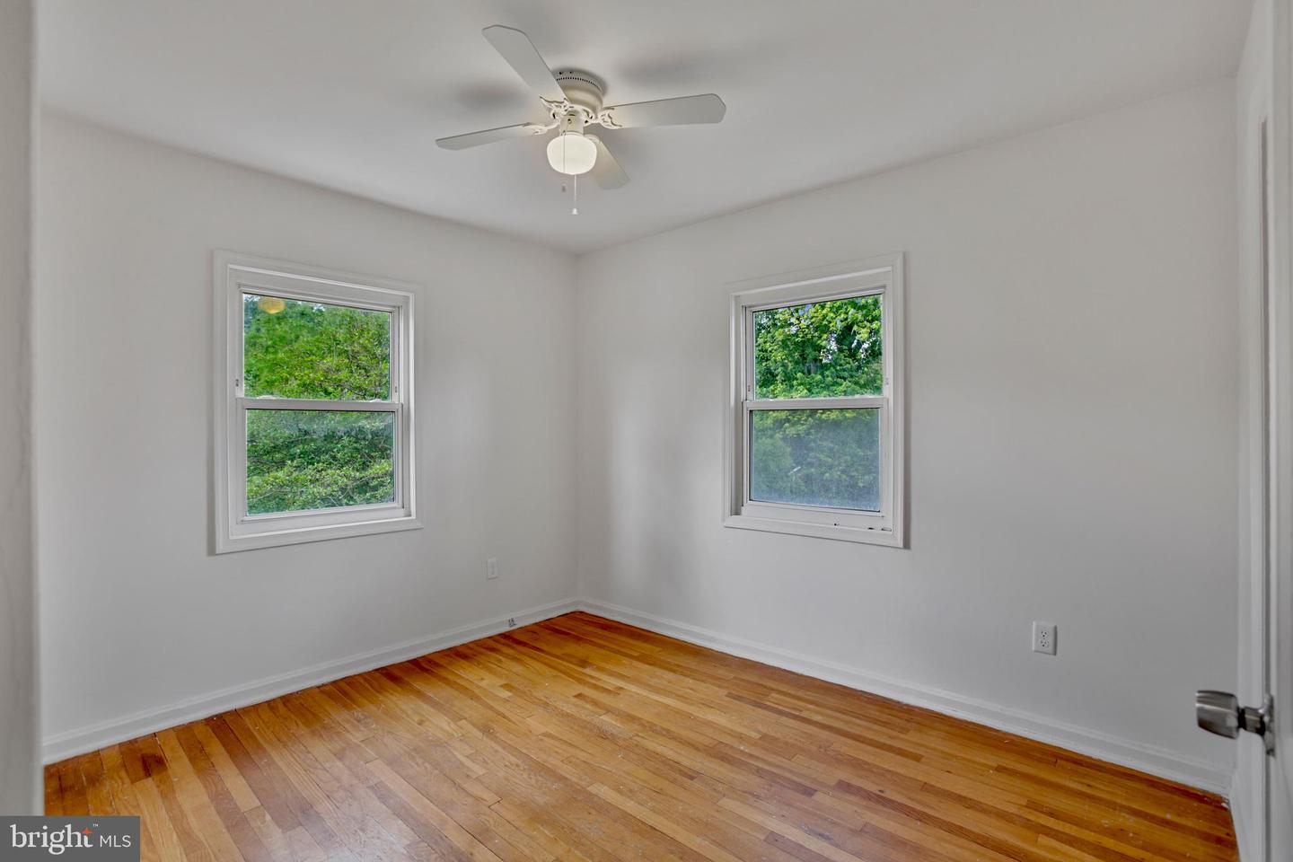 1933 ROLLINS DR, ALEXANDRIA, Virginia 22307, 3 Bedrooms Bedrooms, ,2 BathroomsBathrooms,Residential,For sale,1933 ROLLINS DR,VAFX2232044 MLS # VAFX2232044