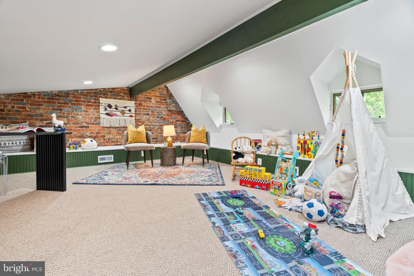 630 PRINCETON PL NW, WASHINGTON, District Of Columbia 20010, 5 Bedrooms Bedrooms, ,3 BathroomsBathrooms,Residential,For sale,630 PRINCETON PL NW,DCDC2193848 MLS # DCDC2193848