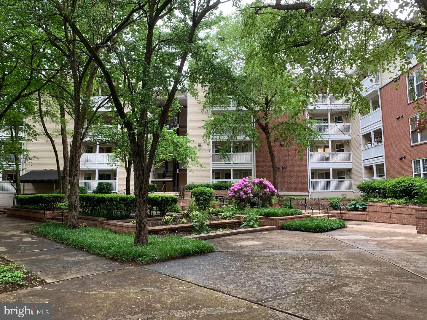 1504 LINCOLN WAY #305, MCLEAN, Virginia 22102, 1 Bedroom Bedrooms, ,1 BathroomBathrooms,Residential,For sale,1504 LINCOLN WAY #305,VAFX2232432 MLS # VAFX2232432