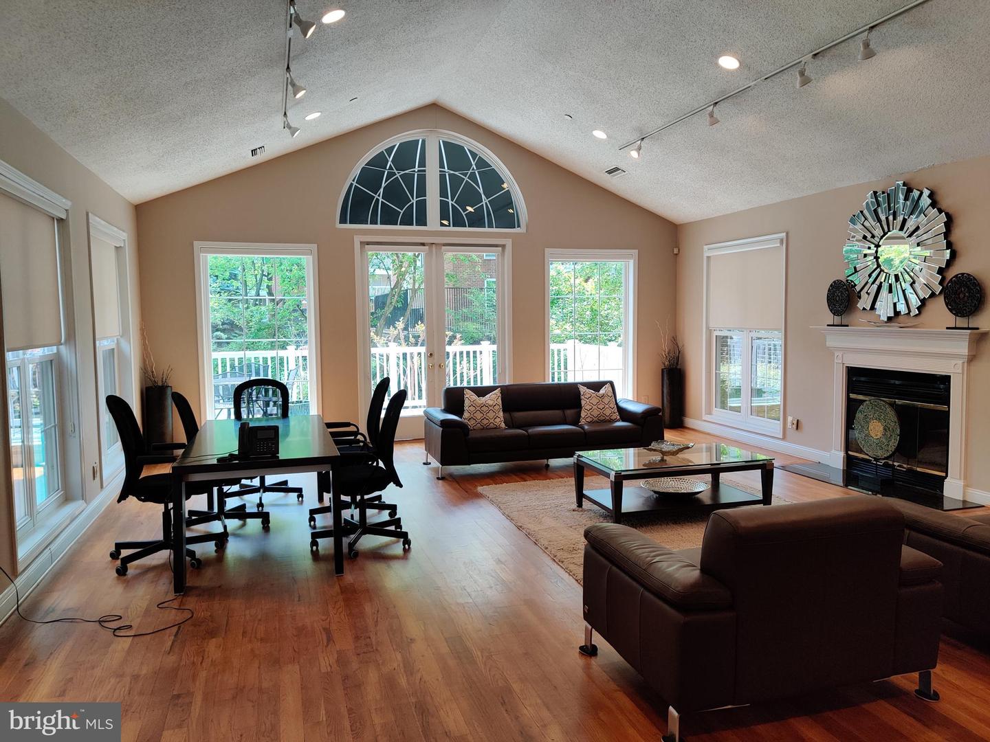 1504 LINCOLN WAY #305, MCLEAN, Virginia 22102, 1 Bedroom Bedrooms, ,1 BathroomBathrooms,Residential,For sale,1504 LINCOLN WAY #305,VAFX2232432 MLS # VAFX2232432