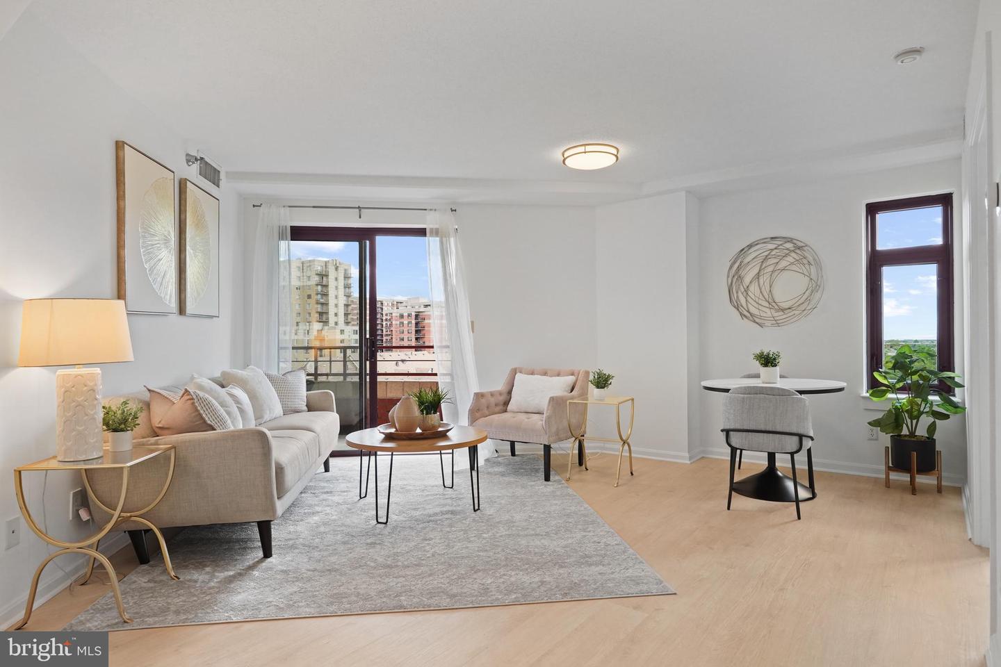 2400 CLARENDON BLVD #809, ARLINGTON, Virginia 22201, 2 Bedrooms Bedrooms, ,2 BathroomsBathrooms,Residential,For sale,2400 CLARENDON BLVD #809,VAAR2055662 MLS # VAAR2055662