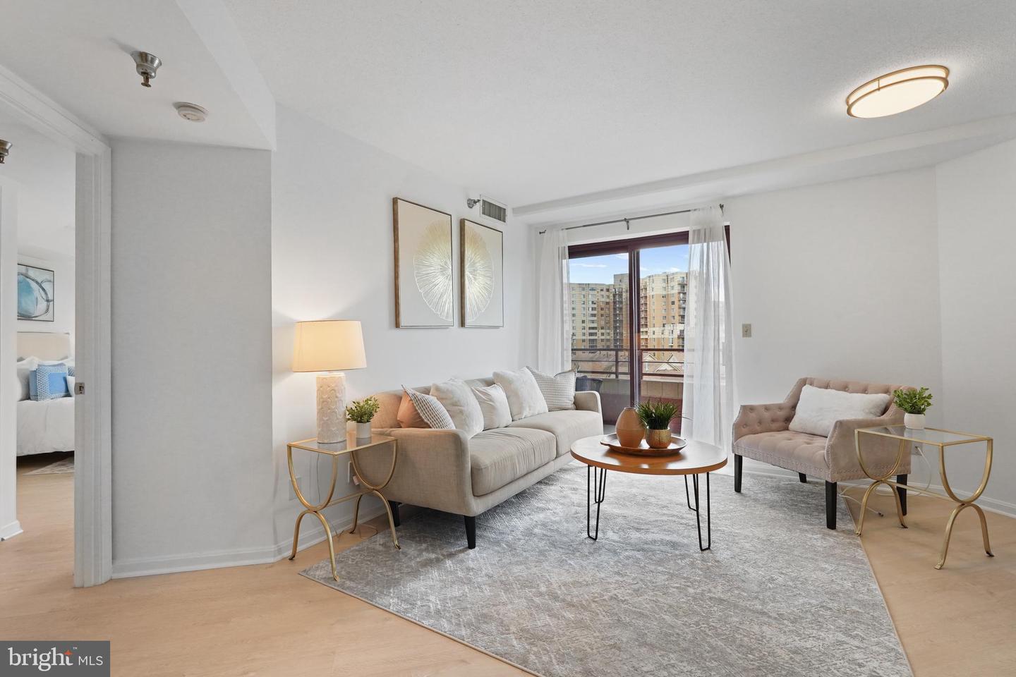 2400 CLARENDON BLVD #809, ARLINGTON, Virginia 22201, 2 Bedrooms Bedrooms, ,2 BathroomsBathrooms,Residential,For sale,2400 CLARENDON BLVD #809,VAAR2055662 MLS # VAAR2055662