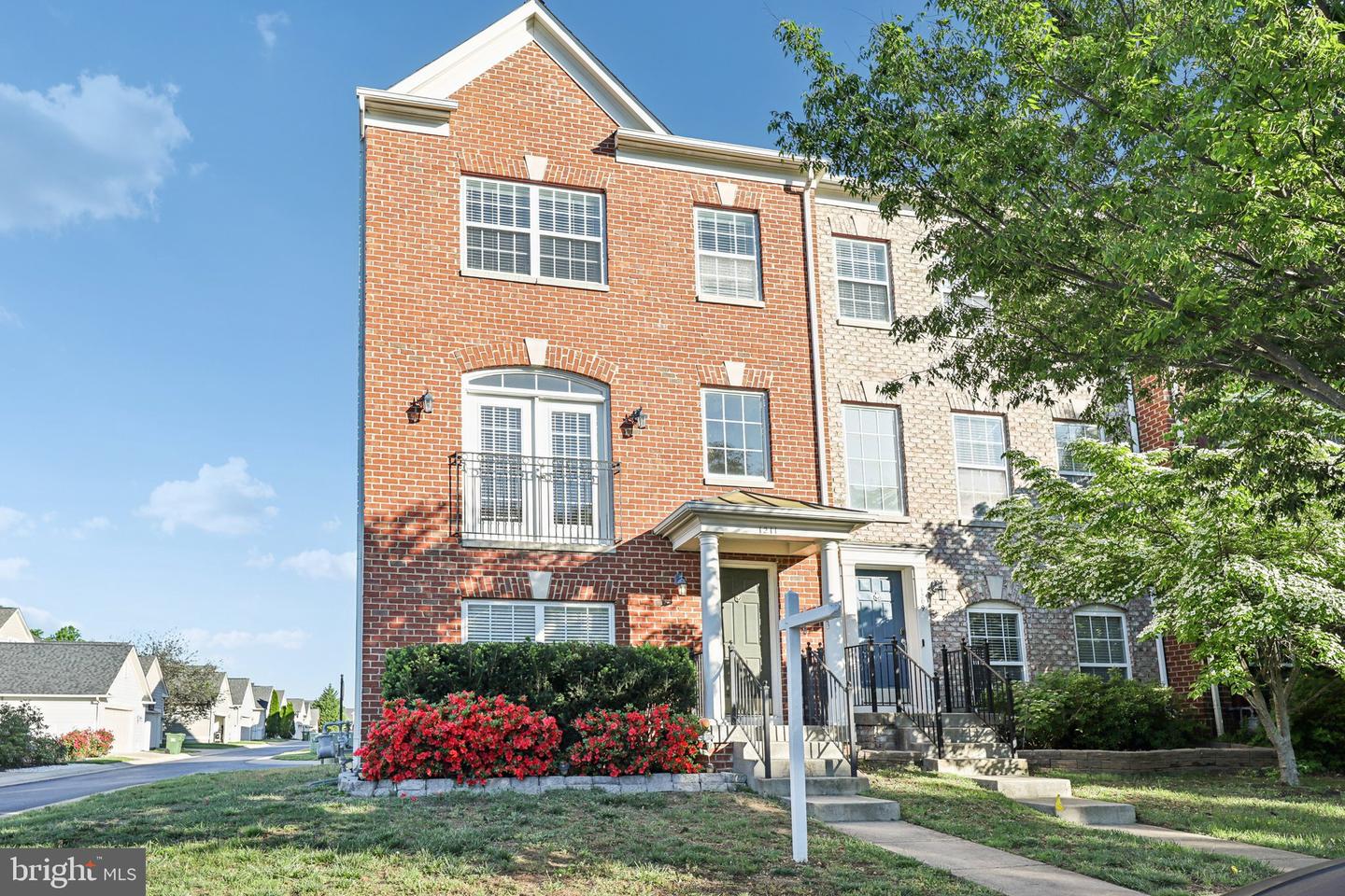 1211 ELLIS AVE, FREDERICKSBURG, Virginia 22401, 3 Bedrooms Bedrooms, ,3 BathroomsBathrooms,Residential,For sale,1211 ELLIS AVE,VAFB2007958 MLS # VAFB2007958