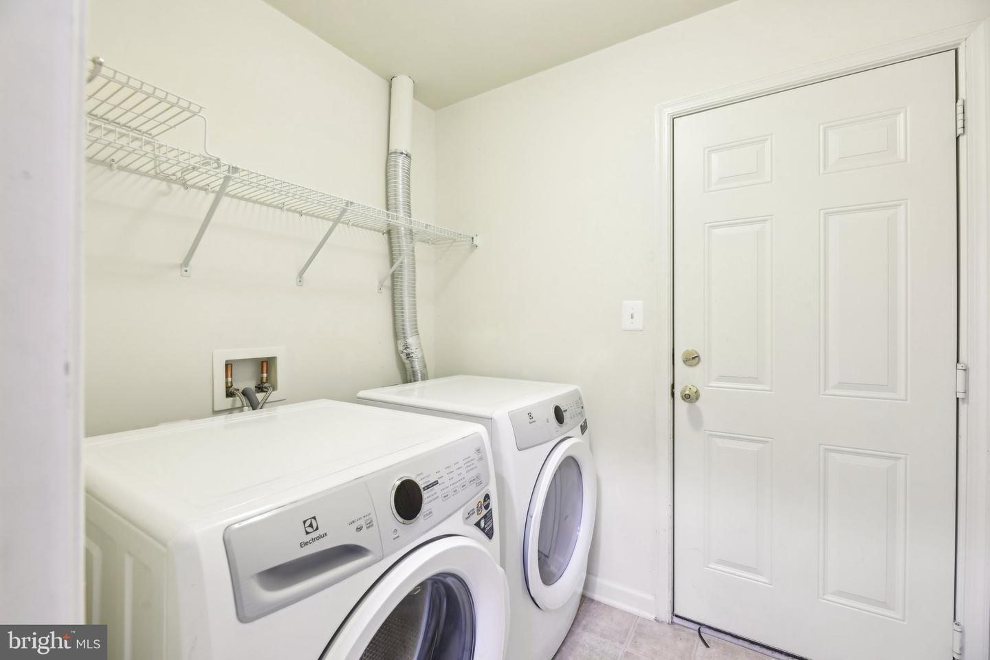 1211 ELLIS AVE, FREDERICKSBURG, Virginia 22401, 3 Bedrooms Bedrooms, ,3 BathroomsBathrooms,Residential,For sale,1211 ELLIS AVE,VAFB2007958 MLS # VAFB2007958