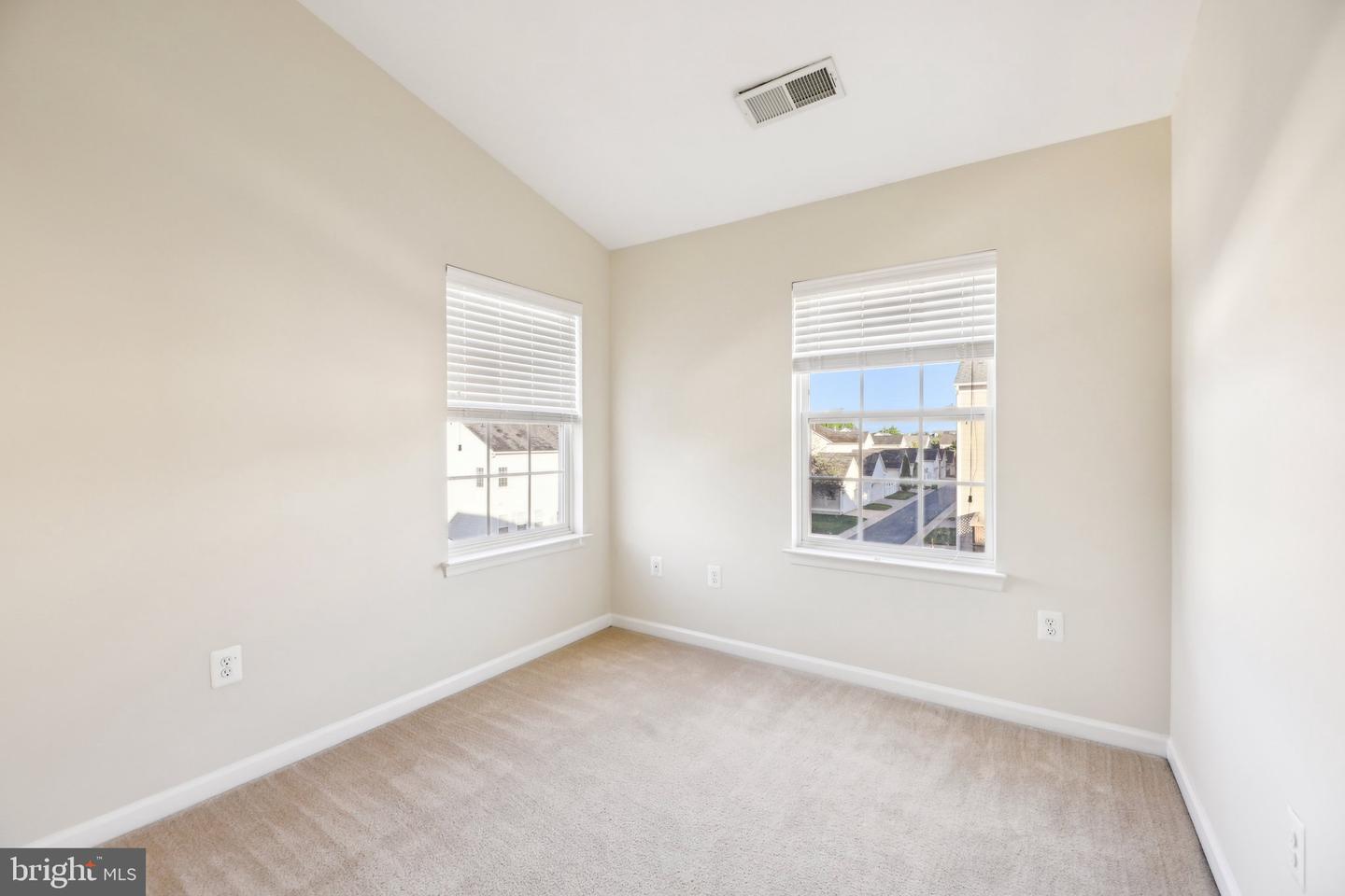 1211 ELLIS AVE, FREDERICKSBURG, Virginia 22401, 3 Bedrooms Bedrooms, ,3 BathroomsBathrooms,Residential,For sale,1211 ELLIS AVE,VAFB2007958 MLS # VAFB2007958