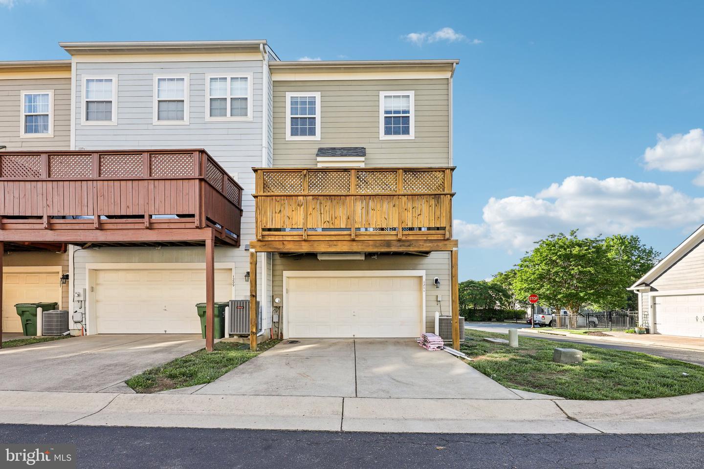 1211 ELLIS AVE, FREDERICKSBURG, Virginia 22401, 3 Bedrooms Bedrooms, ,3 BathroomsBathrooms,Residential,For sale,1211 ELLIS AVE,VAFB2007958 MLS # VAFB2007958