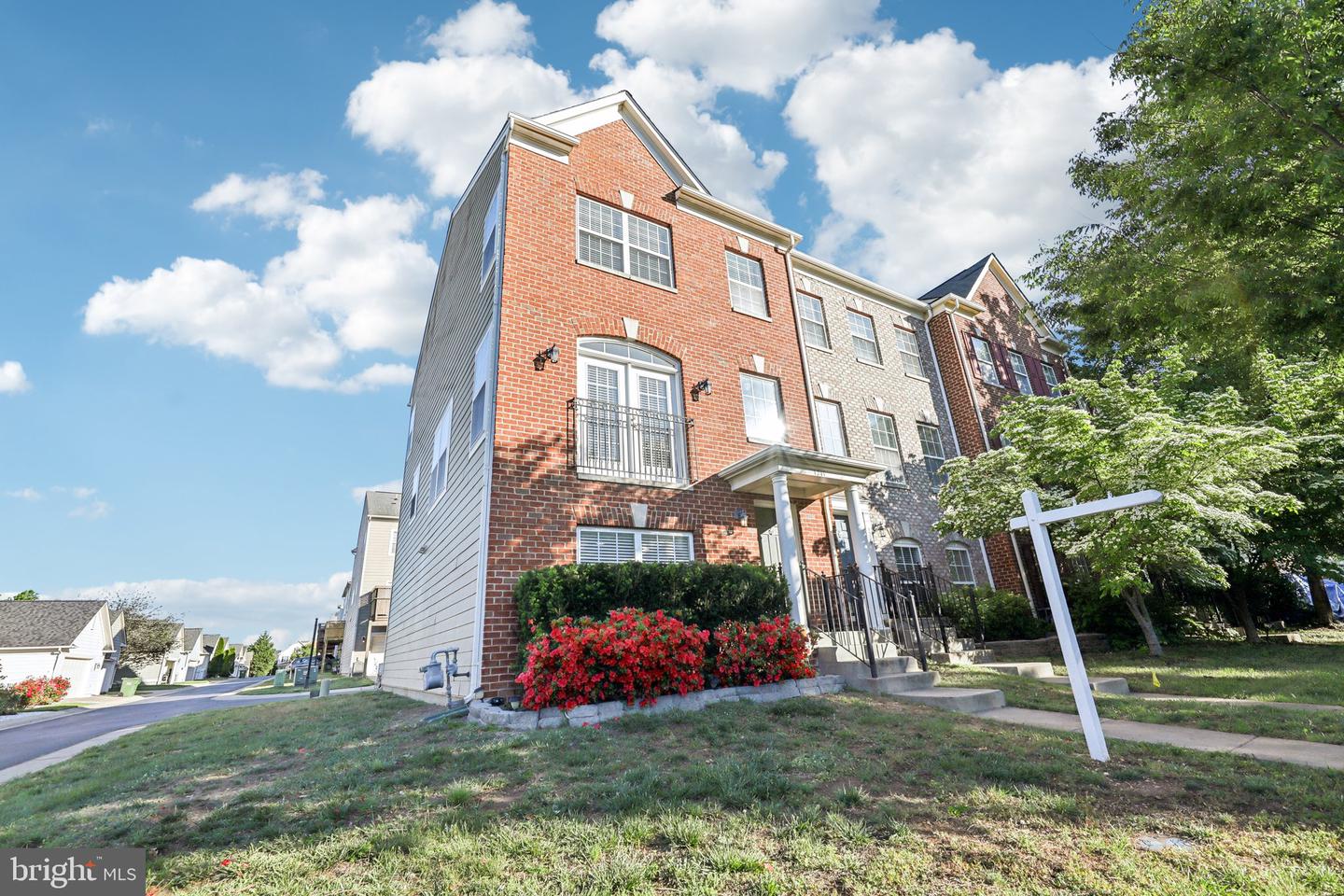 1211 ELLIS AVE, FREDERICKSBURG, Virginia 22401, 3 Bedrooms Bedrooms, ,3 BathroomsBathrooms,Residential,For sale,1211 ELLIS AVE,VAFB2007958 MLS # VAFB2007958