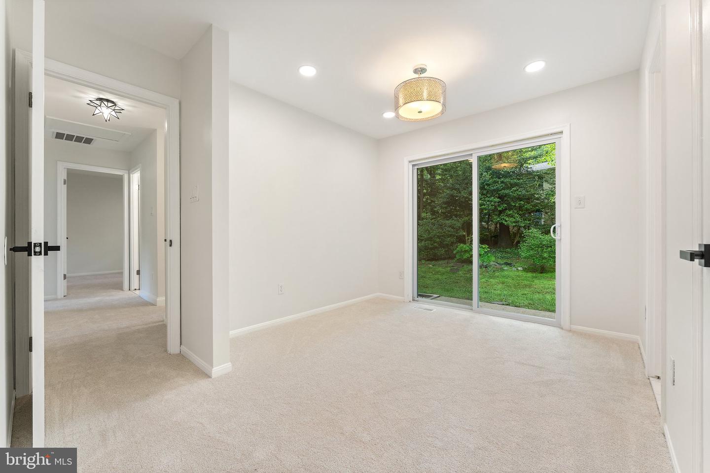 4906 HEVERSHAM CT, FAIRFAX, Virginia 22032, 4 Bedrooms Bedrooms, ,2 BathroomsBathrooms,Residential,For sale,4906 HEVERSHAM CT,VAFX2232158 MLS # VAFX2232158