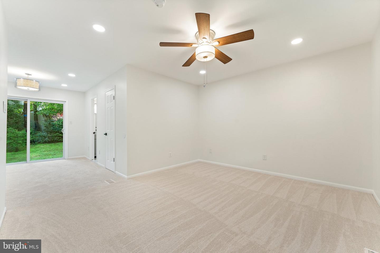 4906 HEVERSHAM CT, FAIRFAX, Virginia 22032, 4 Bedrooms Bedrooms, ,2 BathroomsBathrooms,Residential,For sale,4906 HEVERSHAM CT,VAFX2232158 MLS # VAFX2232158