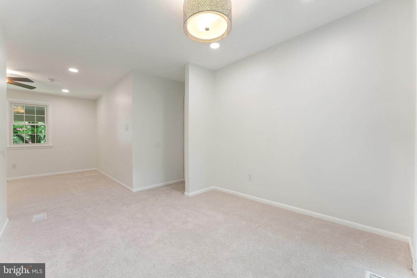 4906 HEVERSHAM CT, FAIRFAX, Virginia 22032, 4 Bedrooms Bedrooms, ,2 BathroomsBathrooms,Residential,For sale,4906 HEVERSHAM CT,VAFX2232158 MLS # VAFX2232158