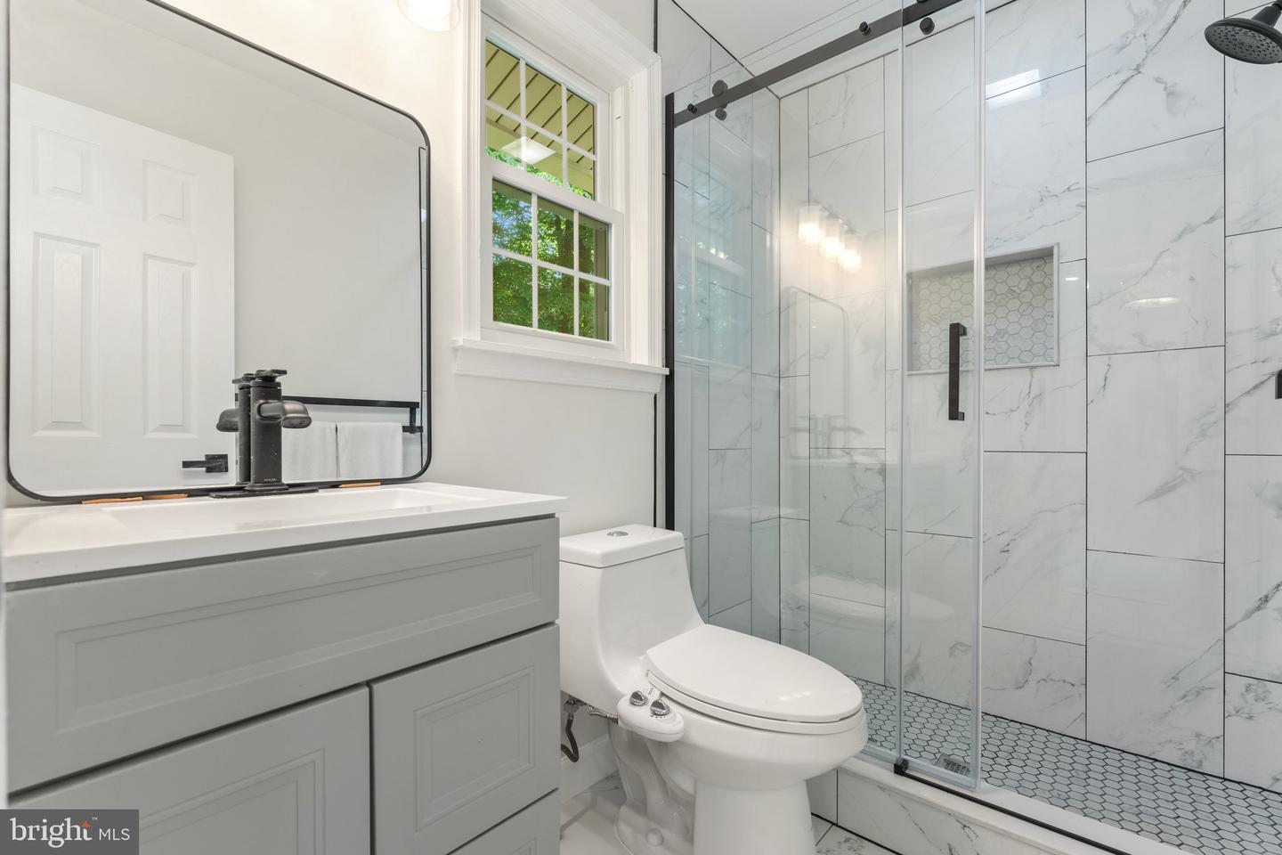 4906 HEVERSHAM CT, FAIRFAX, Virginia 22032, 4 Bedrooms Bedrooms, ,2 BathroomsBathrooms,Residential,For sale,4906 HEVERSHAM CT,VAFX2232158 MLS # VAFX2232158