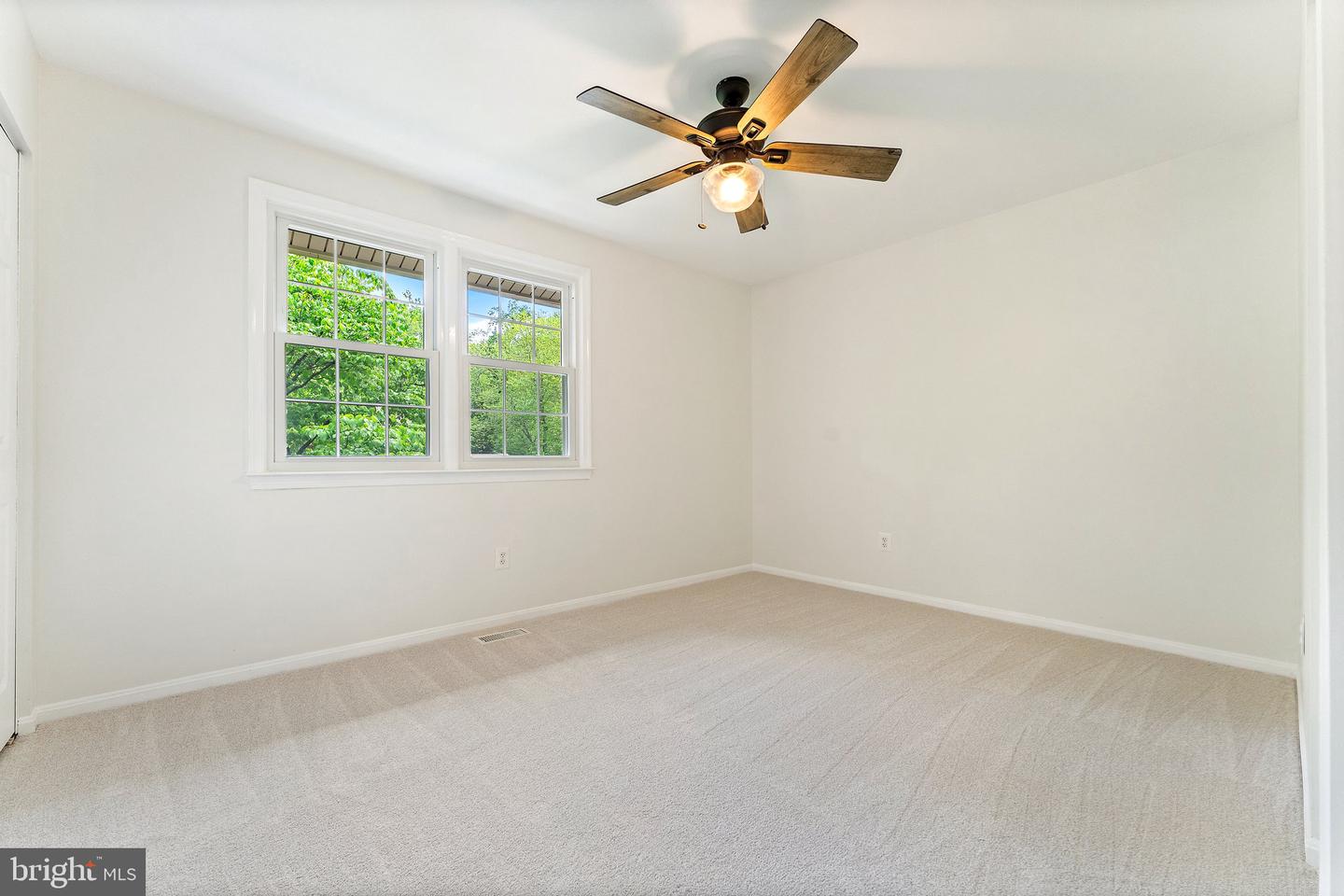4906 HEVERSHAM CT, FAIRFAX, Virginia 22032, 4 Bedrooms Bedrooms, ,2 BathroomsBathrooms,Residential,For sale,4906 HEVERSHAM CT,VAFX2232158 MLS # VAFX2232158