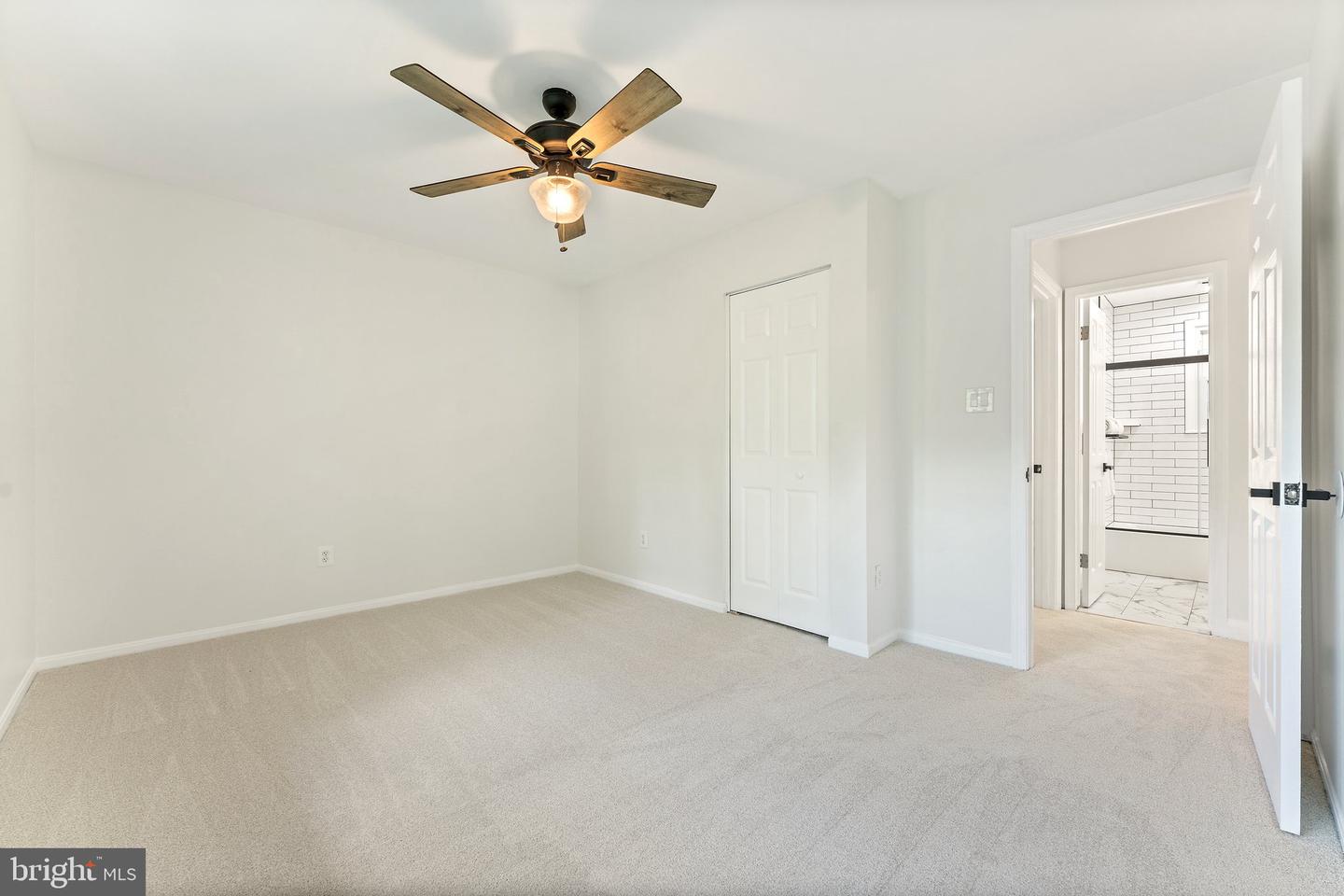 4906 HEVERSHAM CT, FAIRFAX, Virginia 22032, 4 Bedrooms Bedrooms, ,2 BathroomsBathrooms,Residential,For sale,4906 HEVERSHAM CT,VAFX2232158 MLS # VAFX2232158