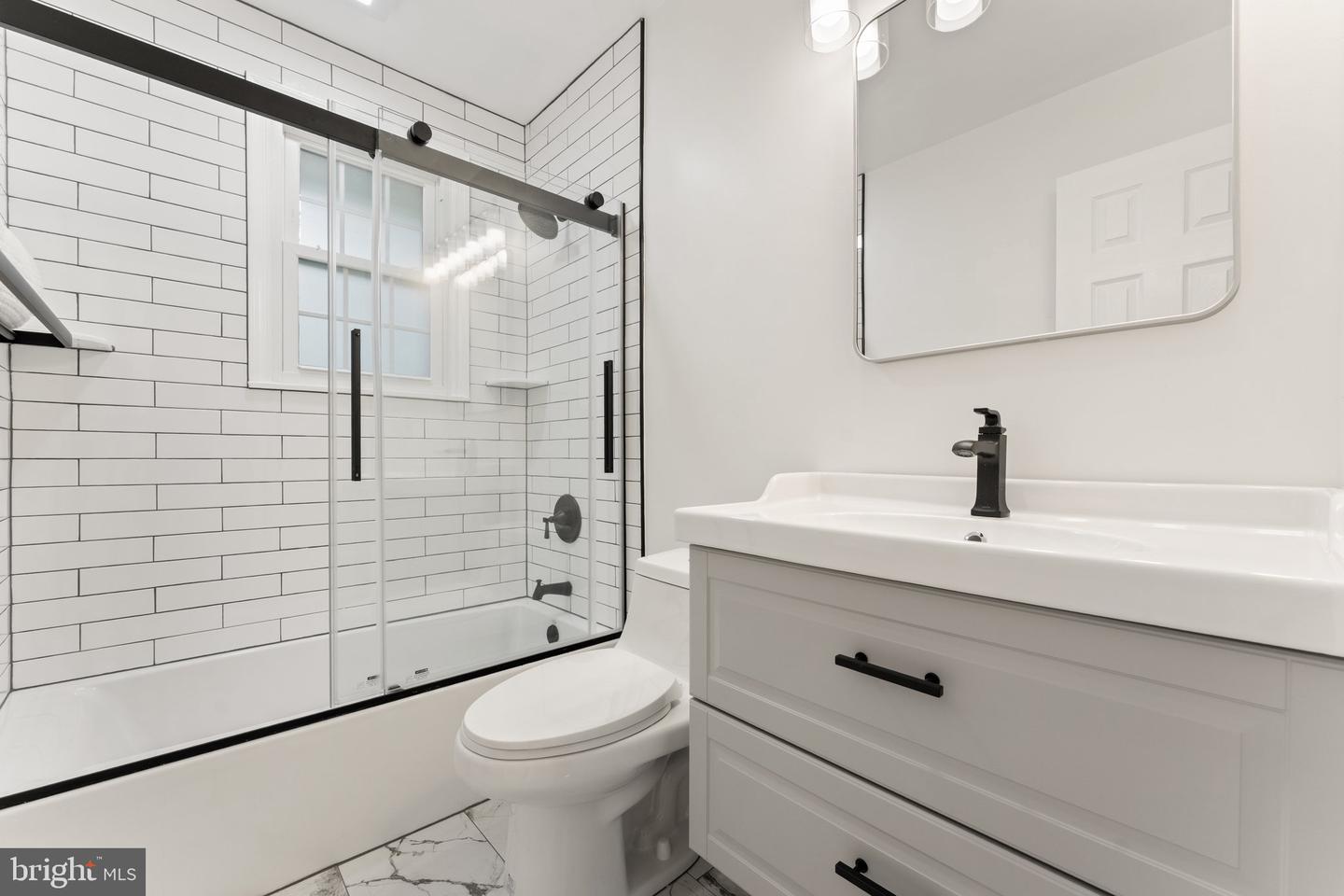 4906 HEVERSHAM CT, FAIRFAX, Virginia 22032, 4 Bedrooms Bedrooms, ,2 BathroomsBathrooms,Residential,For sale,4906 HEVERSHAM CT,VAFX2232158 MLS # VAFX2232158