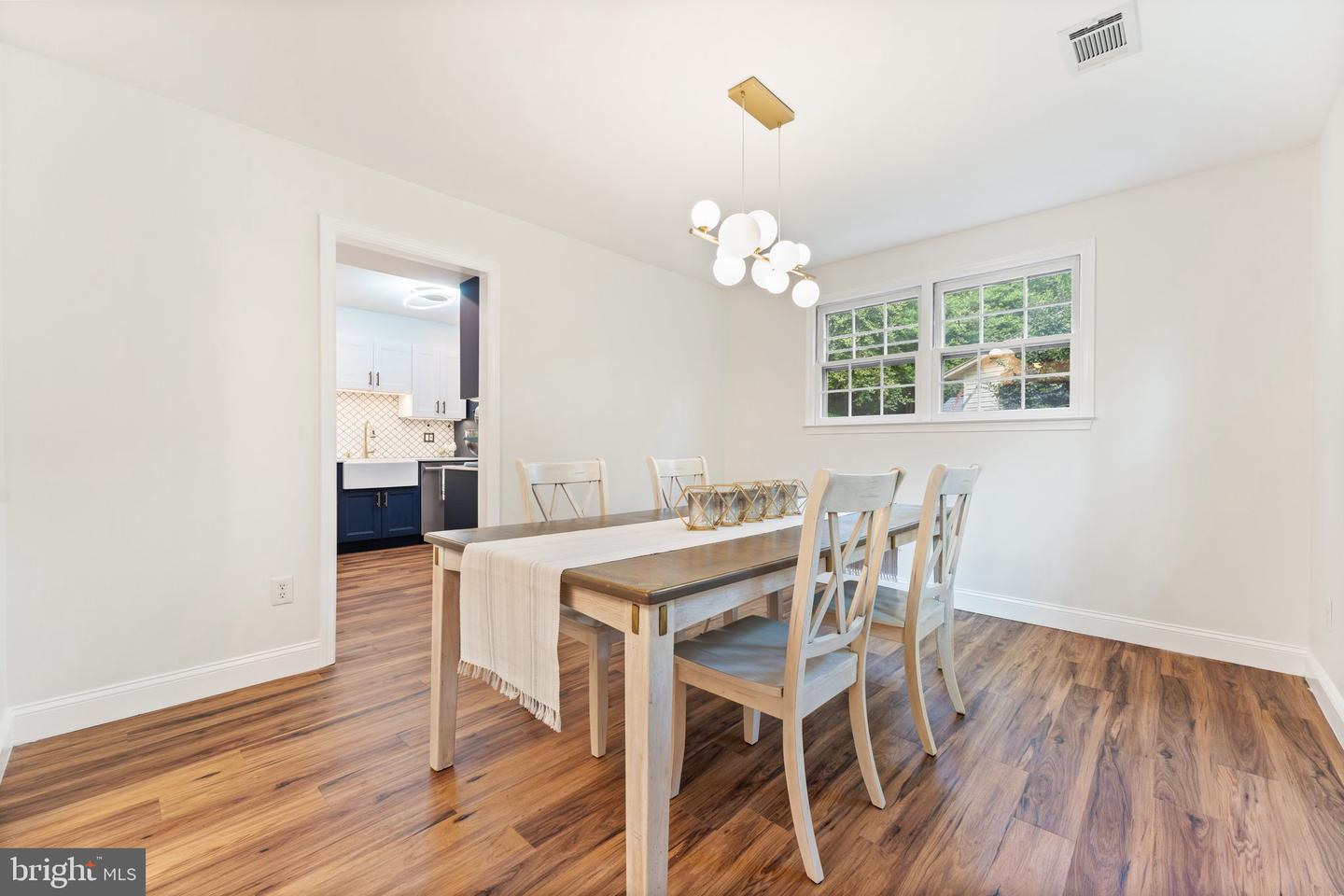 4906 HEVERSHAM CT, FAIRFAX, Virginia 22032, 4 Bedrooms Bedrooms, ,2 BathroomsBathrooms,Residential,For sale,4906 HEVERSHAM CT,VAFX2232158 MLS # VAFX2232158