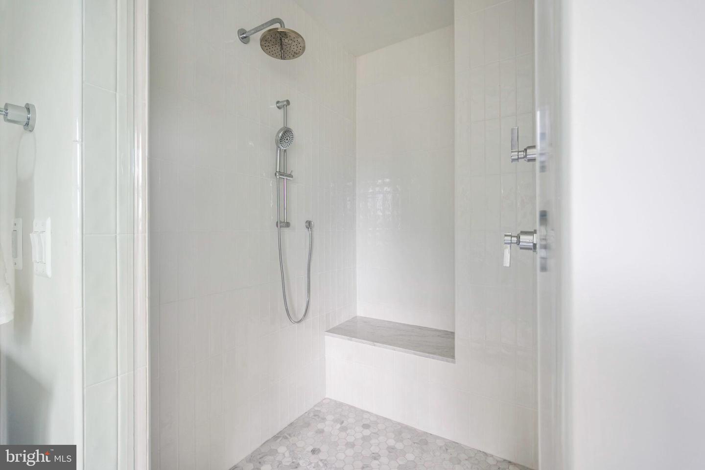 315 E HOWELL AVE, ALEXANDRIA, Virginia 22301, 5 Bedrooms Bedrooms, ,4 BathroomsBathrooms,Residential,For sale,315 E HOWELL AVE,VAAX2043742 MLS # VAAX2043742