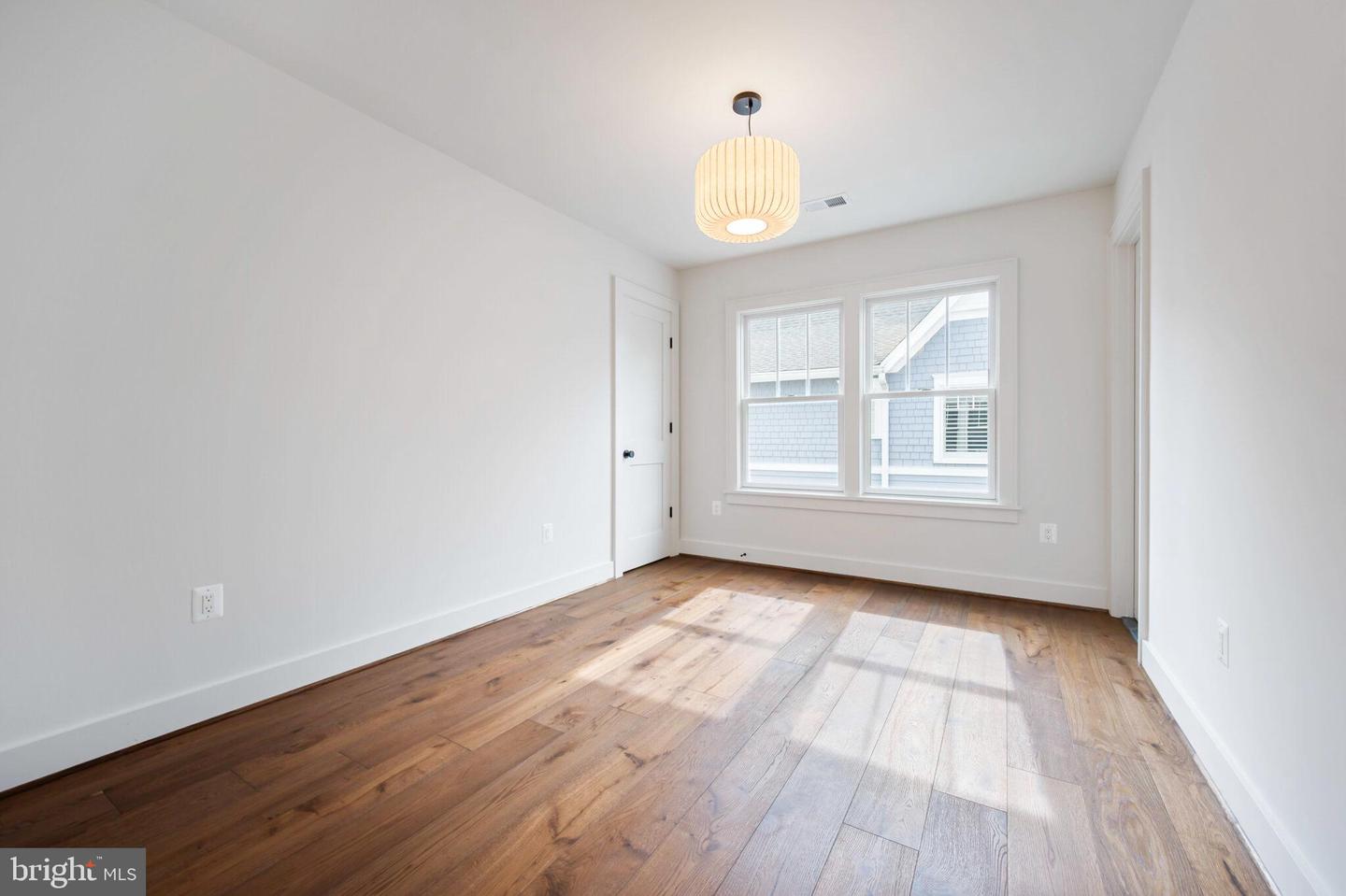 315 E HOWELL AVE, ALEXANDRIA, Virginia 22301, 5 Bedrooms Bedrooms, ,4 BathroomsBathrooms,Residential,For sale,315 E HOWELL AVE,VAAX2043742 MLS # VAAX2043742