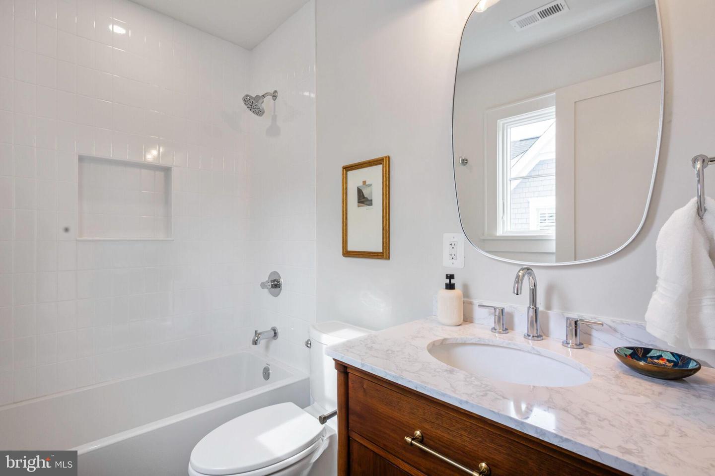 315 E HOWELL AVE, ALEXANDRIA, Virginia 22301, 5 Bedrooms Bedrooms, ,4 BathroomsBathrooms,Residential,For sale,315 E HOWELL AVE,VAAX2043742 MLS # VAAX2043742