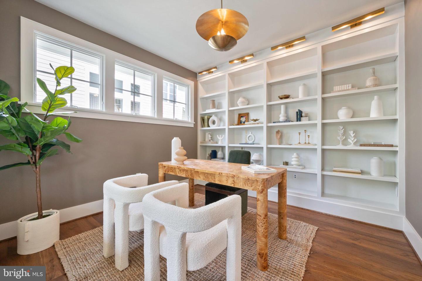 315 E HOWELL AVE, ALEXANDRIA, Virginia 22301, 5 Bedrooms Bedrooms, ,4 BathroomsBathrooms,Residential,For sale,315 E HOWELL AVE,VAAX2043742 MLS # VAAX2043742