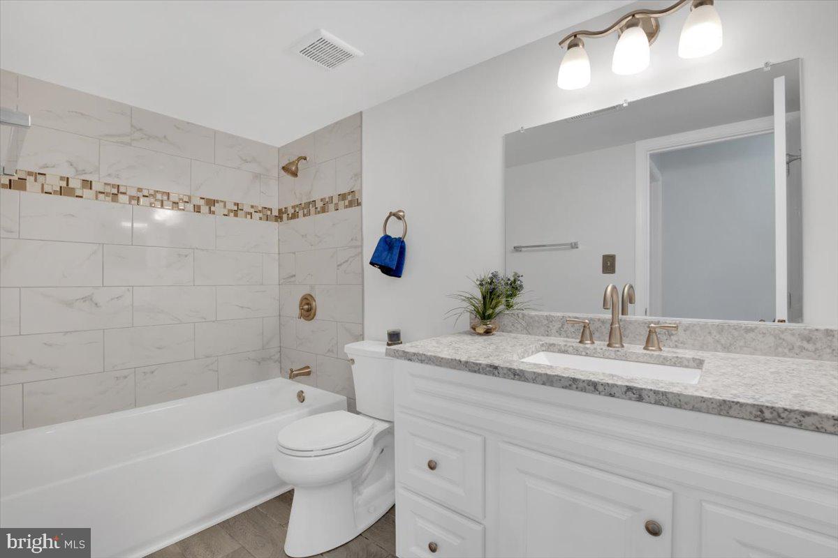104 WESTWICK CT #1, STERLING, Virginia 20165, 2 Bedrooms Bedrooms, ,1 BathroomBathrooms,Residential,For sale,104 WESTWICK CT #1,VALO2093644 MLS # VALO2093644