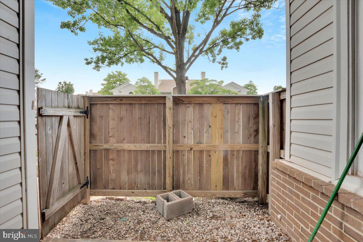 104 WESTWICK CT #1, STERLING, Virginia 20165, 2 Bedrooms Bedrooms, ,1 BathroomBathrooms,Residential,For sale,104 WESTWICK CT #1,VALO2093644 MLS # VALO2093644