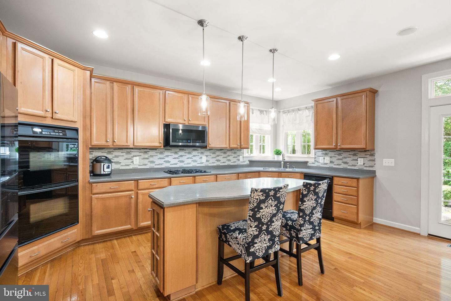 14128 SNICKERSVILLE DR, GAINESVILLE, Virginia 20155, 4 Bedrooms Bedrooms, ,4 BathroomsBathrooms,Residential,For sale,14128 SNICKERSVILLE DR,VAPW2091966 MLS # VAPW2091966