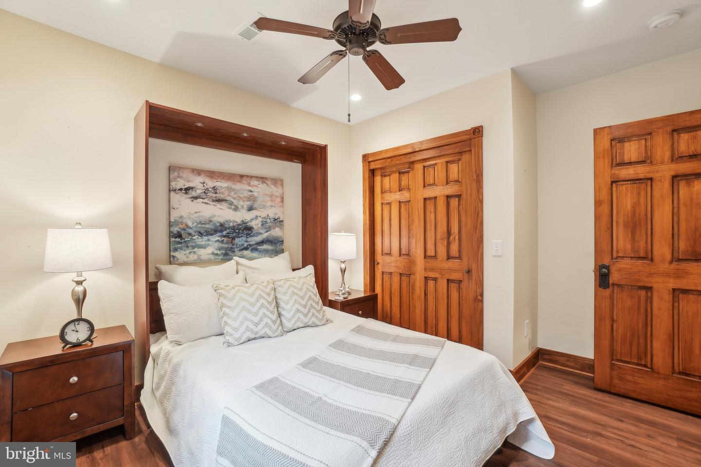 5727 2ND ST S, ARLINGTON, Virginia 22204, 4 Bedrooms Bedrooms, 8 Rooms Rooms,3 BathroomsBathrooms,Residential,For sale,5727 2ND ST S,VAAR2056012 MLS # VAAR2056012