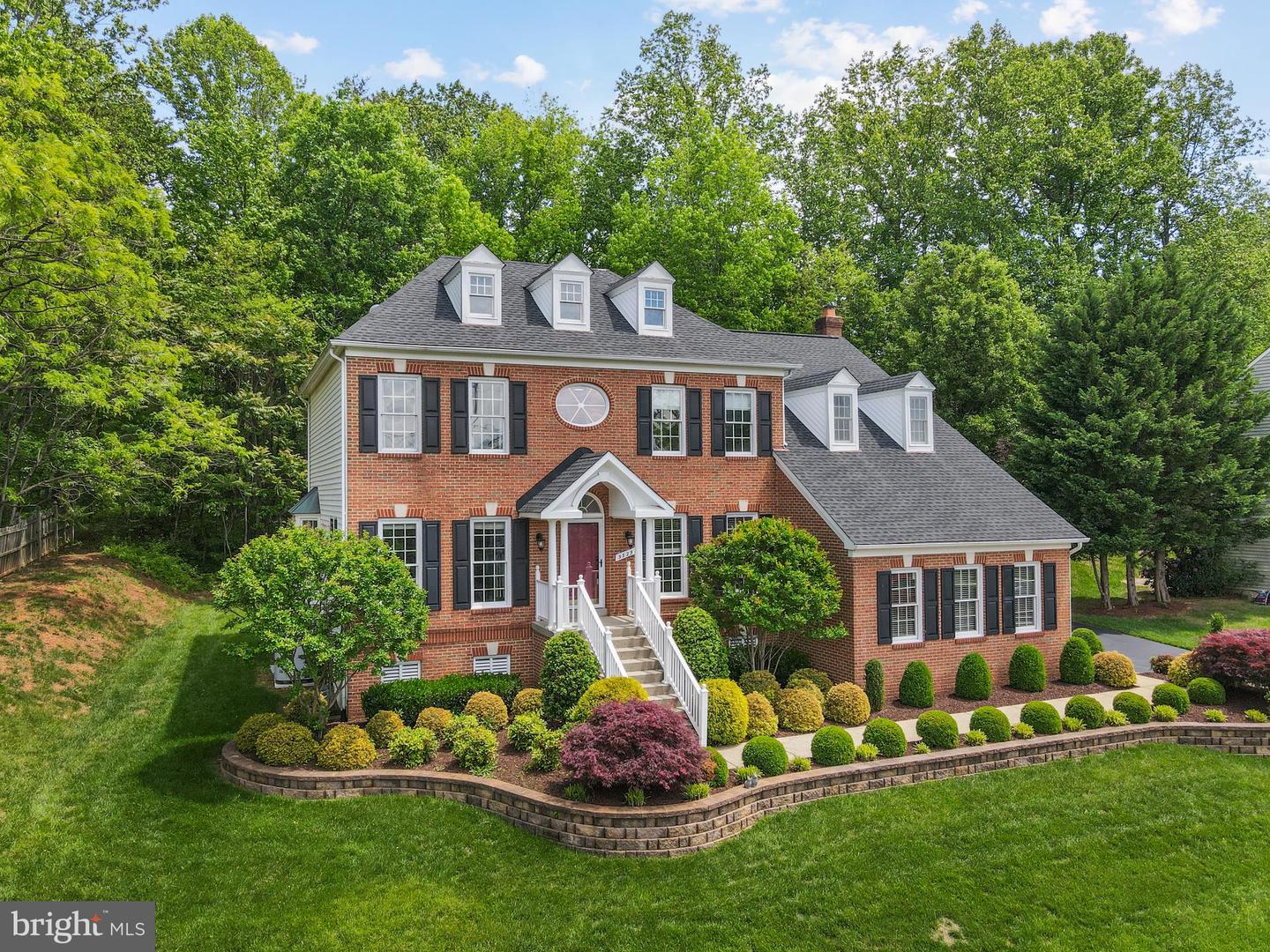 5325 SANDY POINT LN, CLIFTON, Virginia 20124, 4 Bedrooms Bedrooms, ,3 BathroomsBathrooms,Residential,For sale,5325 SANDY POINT LN,VAFX2234230 MLS # VAFX2234230