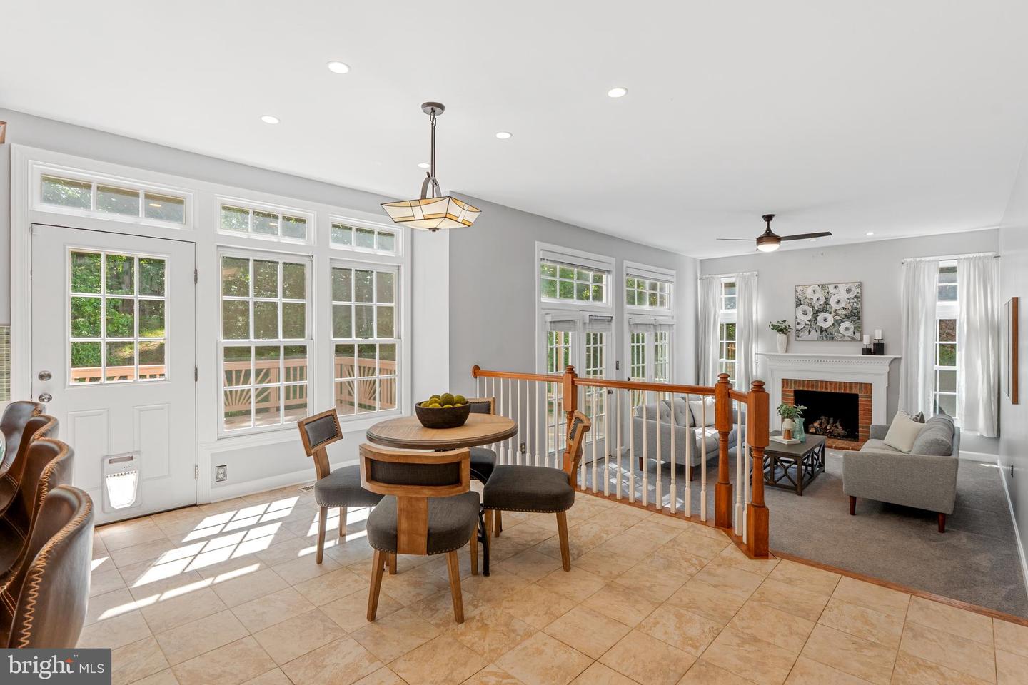 5325 SANDY POINT LN, CLIFTON, Virginia 20124, 4 Bedrooms Bedrooms, ,3 BathroomsBathrooms,Residential,For sale,5325 SANDY POINT LN,VAFX2234230 MLS # VAFX2234230