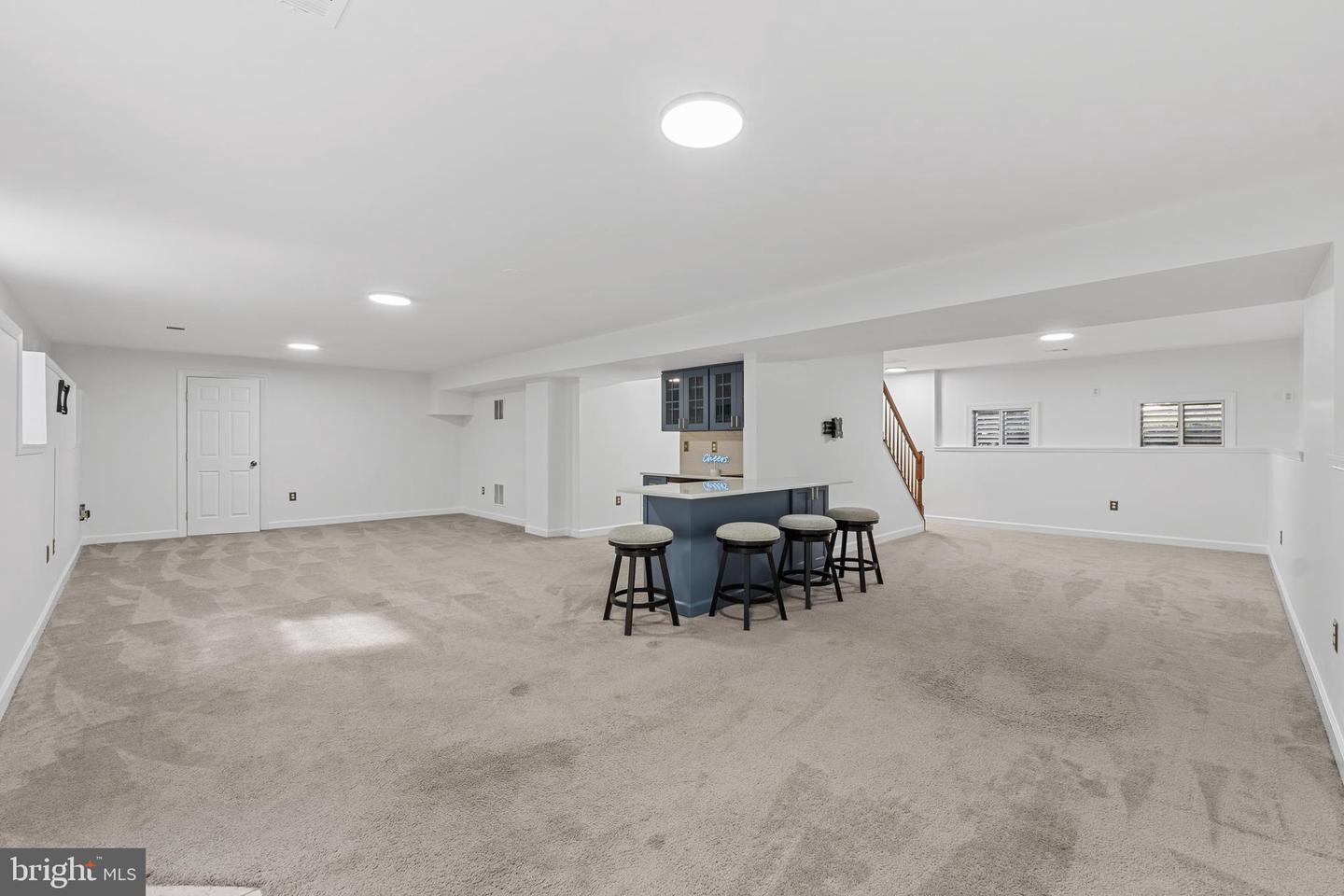5325 SANDY POINT LN, CLIFTON, Virginia 20124, 4 Bedrooms Bedrooms, ,3 BathroomsBathrooms,Residential,For sale,5325 SANDY POINT LN,VAFX2234230 MLS # VAFX2234230
