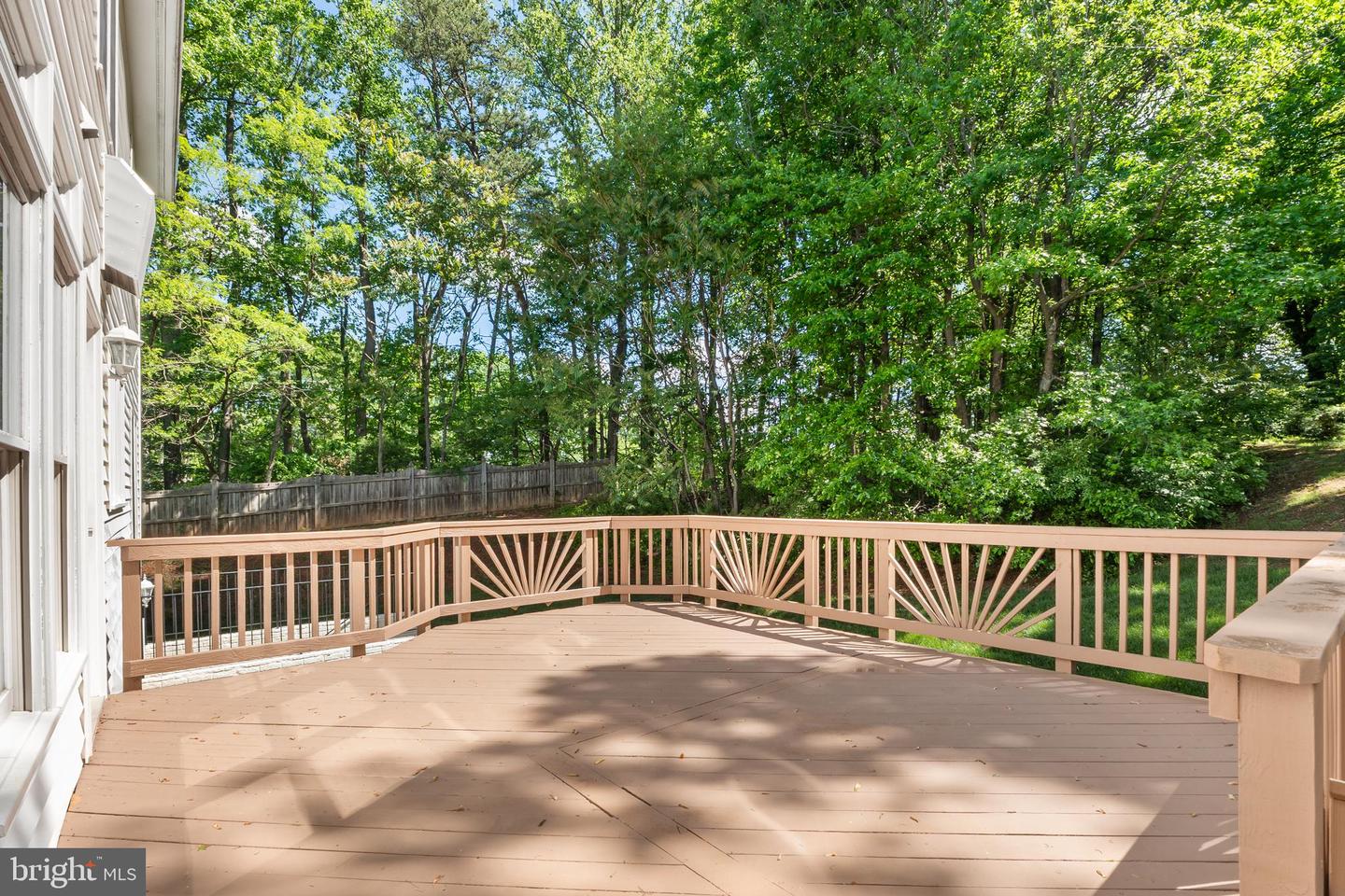 5325 SANDY POINT LN, CLIFTON, Virginia 20124, 4 Bedrooms Bedrooms, ,3 BathroomsBathrooms,Residential,For sale,5325 SANDY POINT LN,VAFX2234230 MLS # VAFX2234230