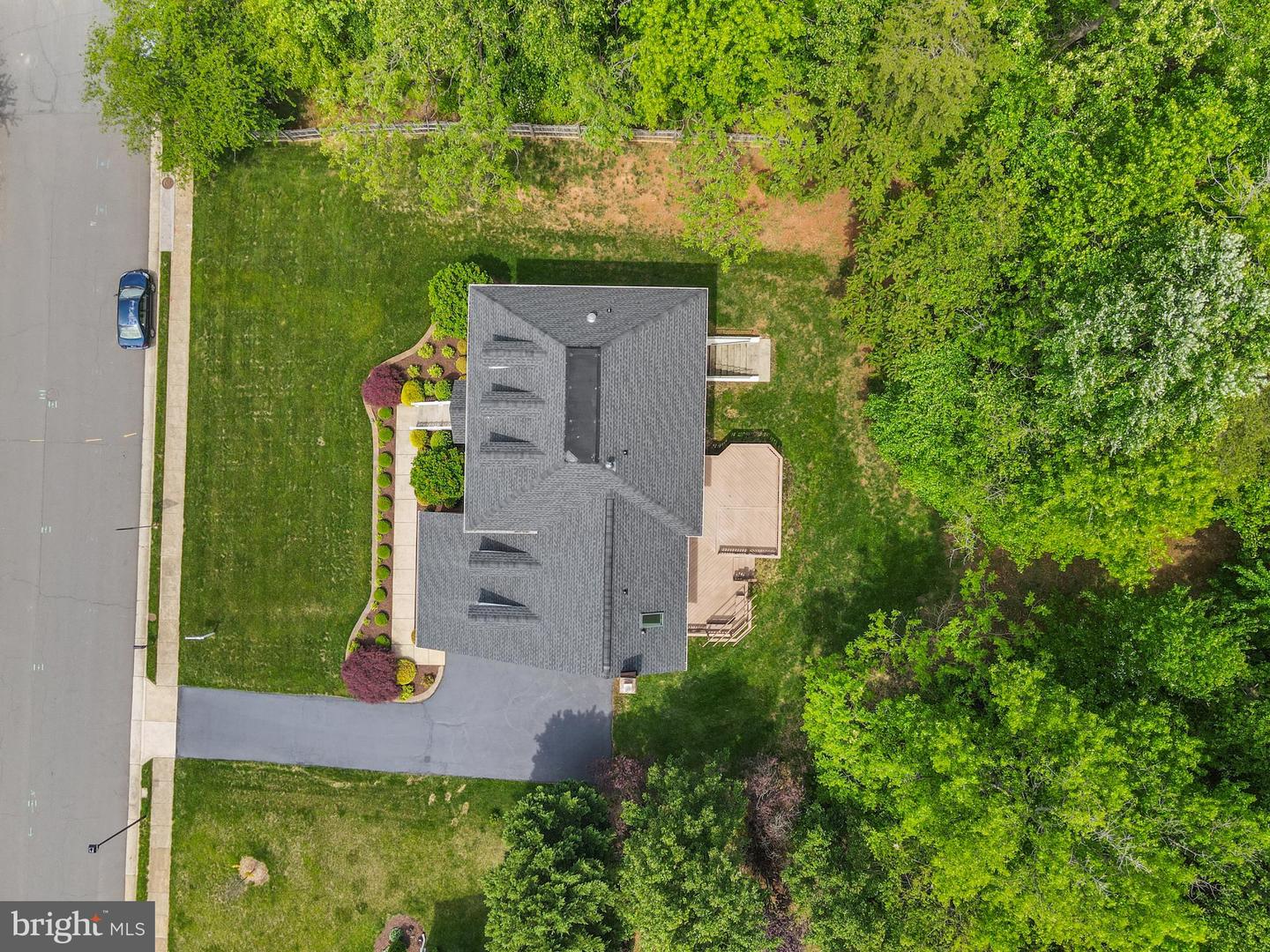 5325 SANDY POINT LN, CLIFTON, Virginia 20124, 4 Bedrooms Bedrooms, ,3 BathroomsBathrooms,Residential,For sale,5325 SANDY POINT LN,VAFX2234230 MLS # VAFX2234230