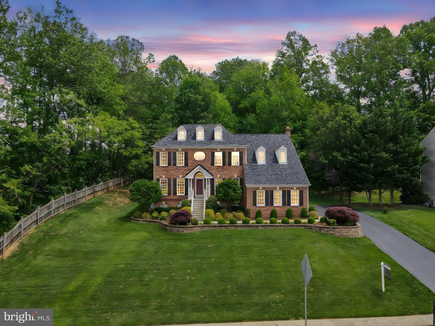5325 SANDY POINT LN, CLIFTON, Virginia 20124, 4 Bedrooms Bedrooms, ,3 BathroomsBathrooms,Residential,For sale,5325 SANDY POINT LN,VAFX2234230 MLS # VAFX2234230