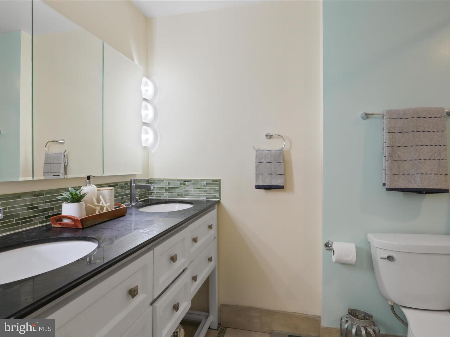 2161 WHISPER WAY, RESTON, Virginia 20191, 3 Bedrooms Bedrooms, ,2 BathroomsBathrooms,Residential,For sale,2161 WHISPER WAY,VAFX2234000 MLS # VAFX2234000