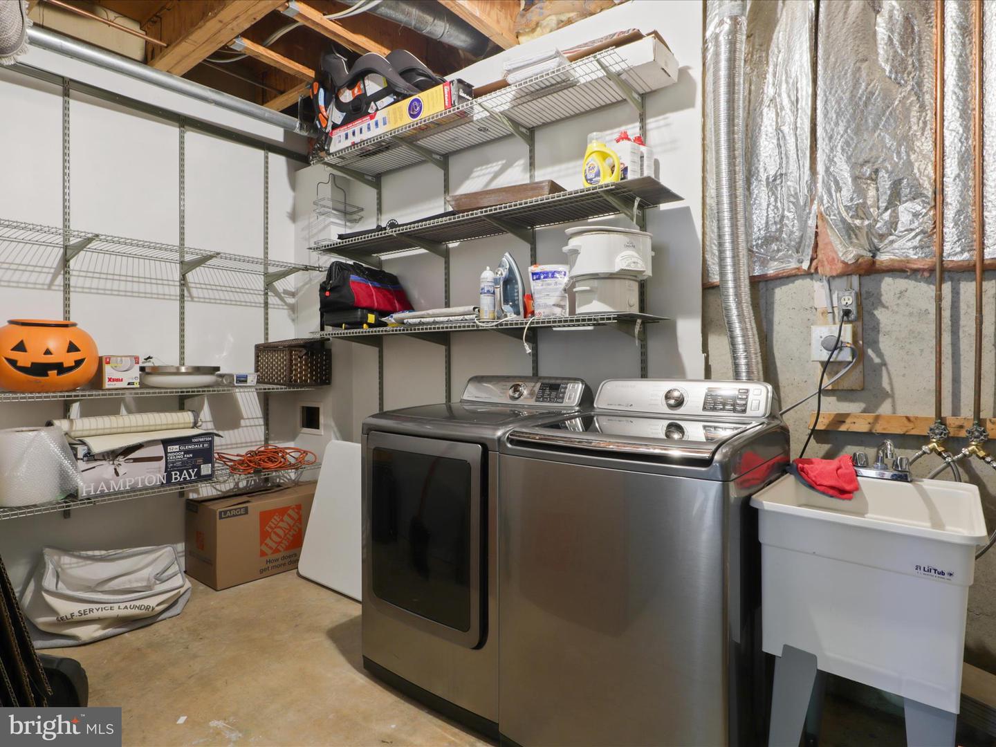 2161 WHISPER WAY, RESTON, Virginia 20191, 3 Bedrooms Bedrooms, ,2 BathroomsBathrooms,Residential,For sale,2161 WHISPER WAY,VAFX2234000 MLS # VAFX2234000