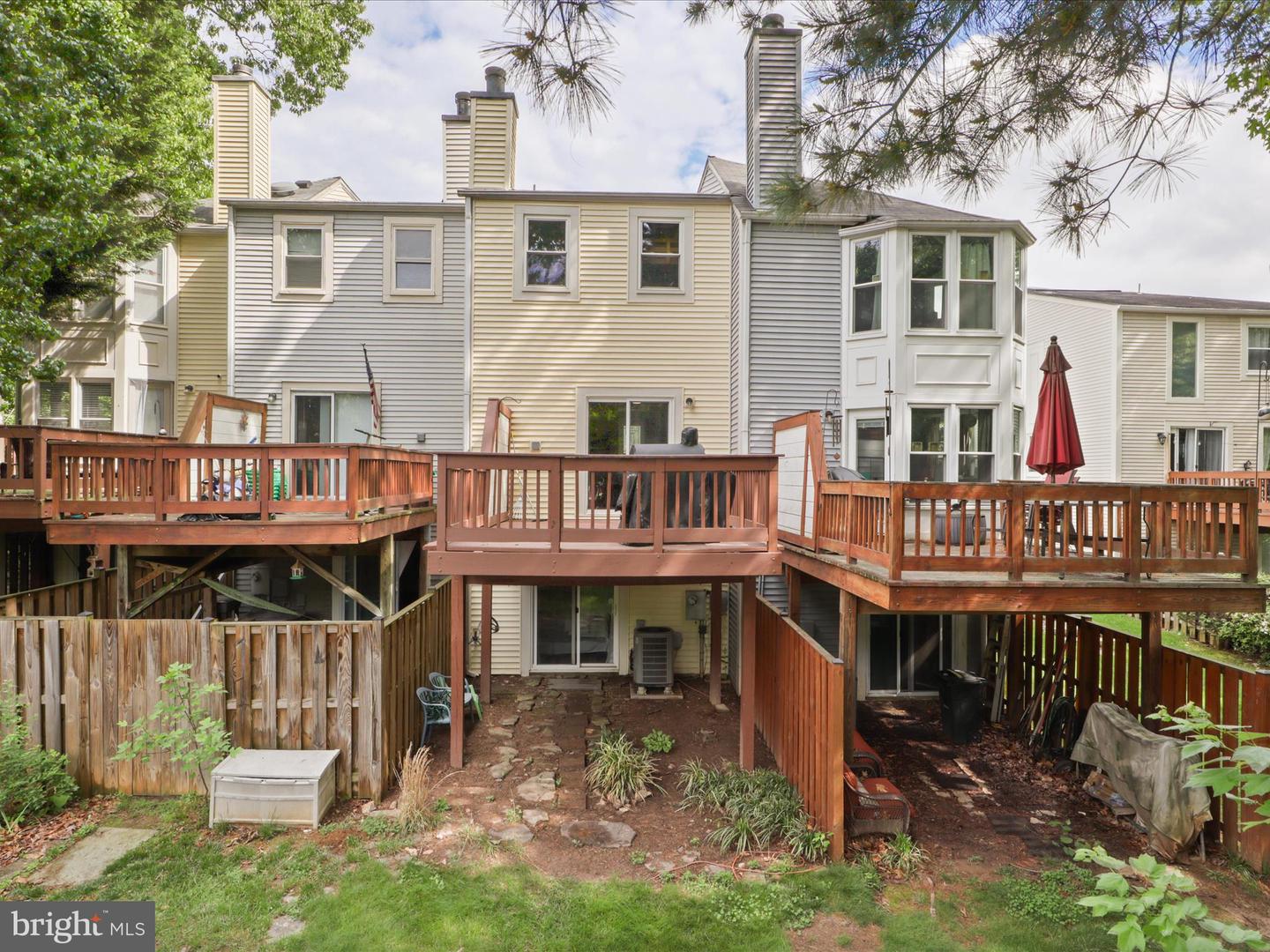 2161 WHISPER WAY, RESTON, Virginia 20191, 3 Bedrooms Bedrooms, ,2 BathroomsBathrooms,Residential,For sale,2161 WHISPER WAY,VAFX2234000 MLS # VAFX2234000