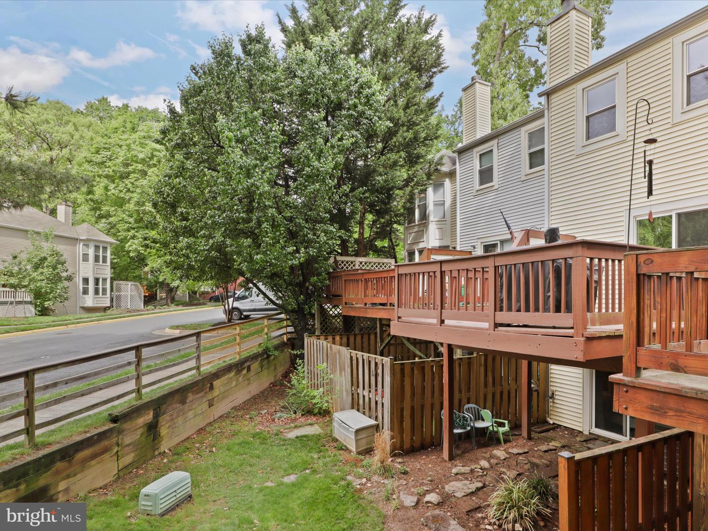 2161 WHISPER WAY, RESTON, Virginia 20191, 3 Bedrooms Bedrooms, ,2 BathroomsBathrooms,Residential,For sale,2161 WHISPER WAY,VAFX2234000 MLS # VAFX2234000