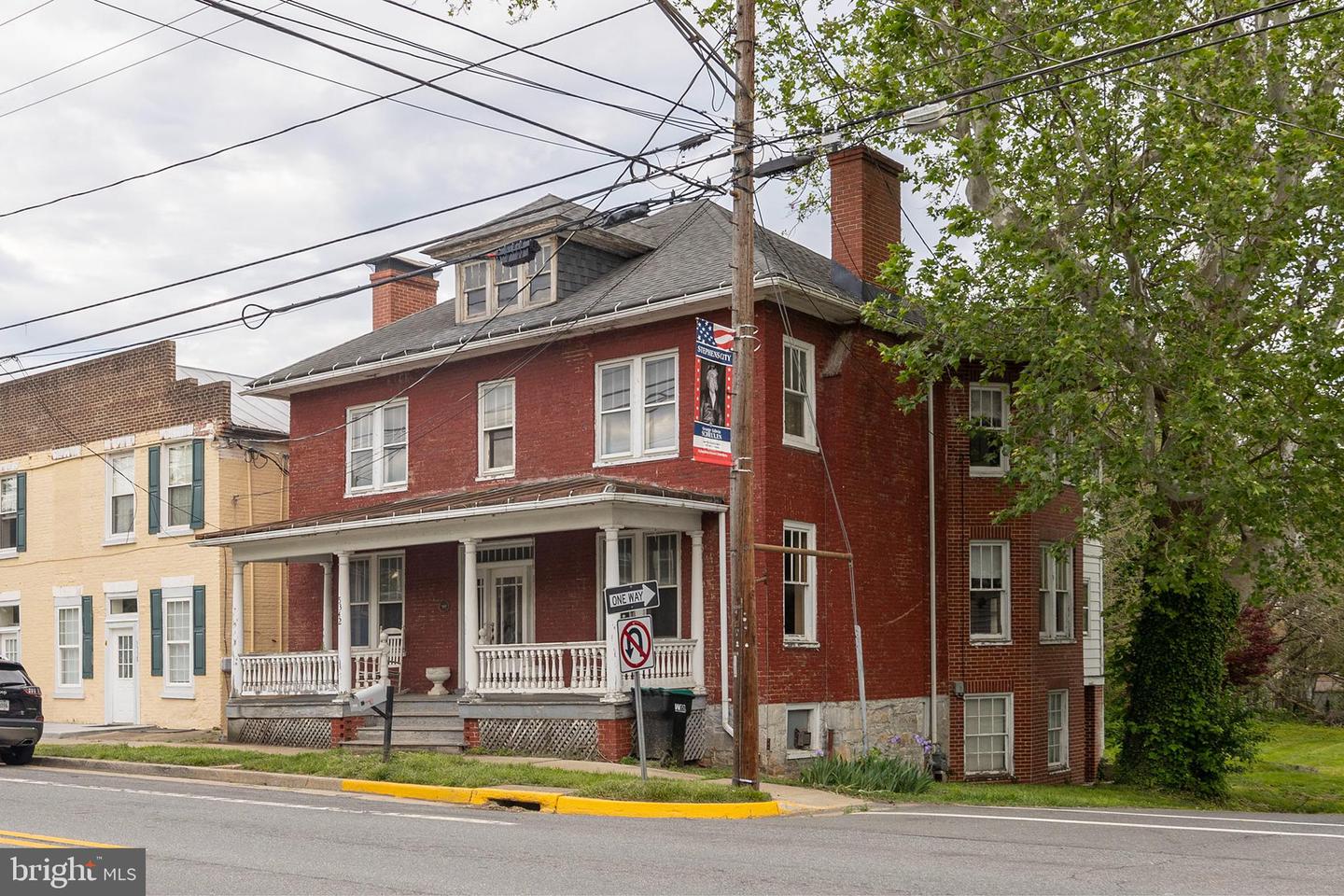 5342 MAIN ST, STEPHENS CITY, Virginia 22655, 5 Bedrooms Bedrooms, ,1 BathroomBathrooms,Residential,For sale,5342 MAIN ST,VAFV2033442 MLS # VAFV2033442