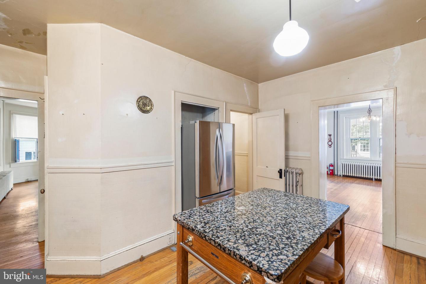 5342 MAIN ST, STEPHENS CITY, Virginia 22655, 5 Bedrooms Bedrooms, ,1 BathroomBathrooms,Residential,For sale,5342 MAIN ST,VAFV2033442 MLS # VAFV2033442