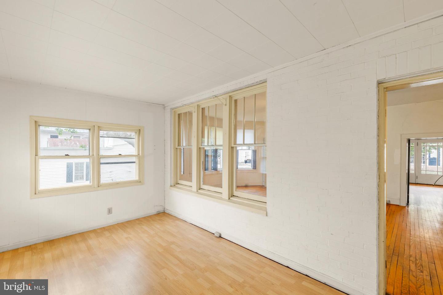 5342 MAIN ST, STEPHENS CITY, Virginia 22655, 5 Bedrooms Bedrooms, ,1 BathroomBathrooms,Residential,For sale,5342 MAIN ST,VAFV2033442 MLS # VAFV2033442