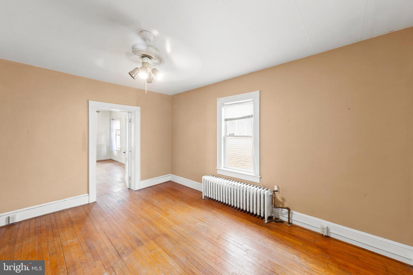 5342 MAIN ST, STEPHENS CITY, Virginia 22655, 5 Bedrooms Bedrooms, ,1 BathroomBathrooms,Residential,For sale,5342 MAIN ST,VAFV2033442 MLS # VAFV2033442